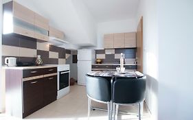 Blue Horizon Apartments